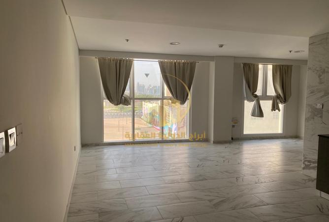 Apartment - 3 Bedrooms - 3 Bathrooms for rent in Musheireb Apartments - Musheireb - Doha