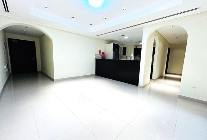 939143 - Property Image 2