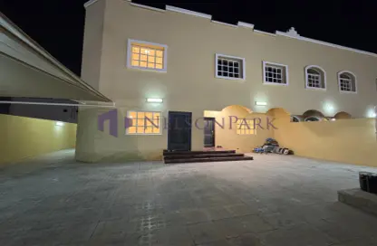 Villa - 6 Bedrooms - 5 Bathrooms for rent in Ain Khaled Villas - Ain Khaled - Doha