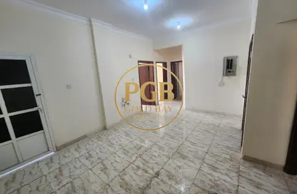 Apartment - 2 Bedrooms - 2 Bathrooms for rent in Al Khazin Street - Madinat Khalifa South - Madinat Khalifa - Doha