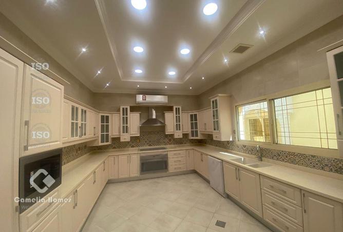 977861 - Property Image 2