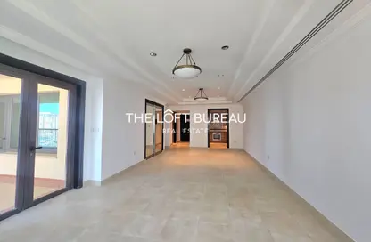 Apartment - 2 Bedrooms - 3 Bathrooms for rent in West Porto Drive - Porto Arabia - The Pearl Island - Doha