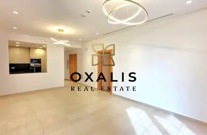 Apartment - 2 Bedrooms - 3 Bathrooms for rent in Floresta Gardens - Floresta Gardens - The Pearl Island - Doha