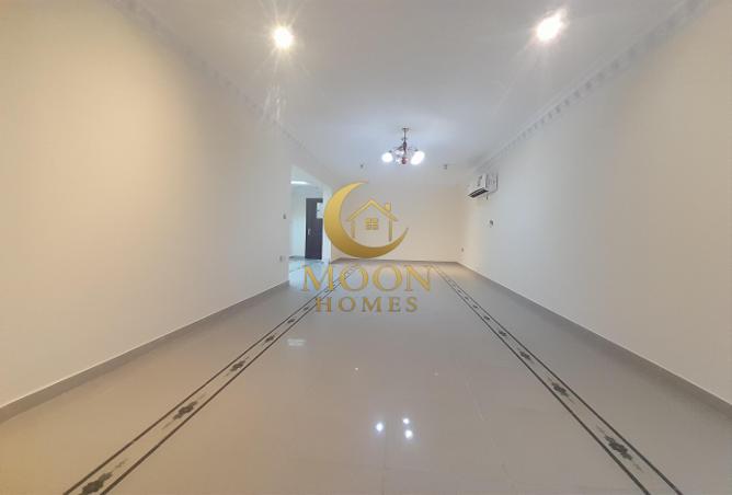 974891 - Property Image 2