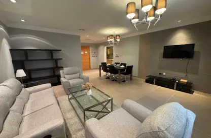 Apartment - 2 Bedrooms - 3 Bathrooms for rent in Al Sadd Road - Al Sadd - Doha