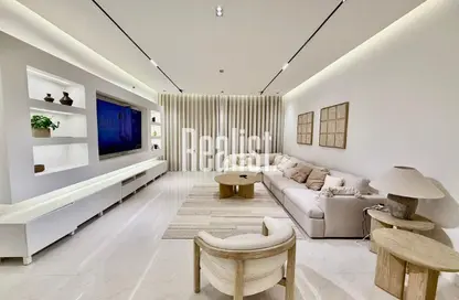 شقة - 2 غرف نوم - 3 حمامات للايجار في فيفا غرب - فيفا بحرية - جزيرة اللؤلؤة - الدوحة