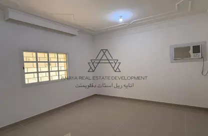 Villa - Studio - 1 Bathroom for rent in Al Nuaija Street - Al Hilal West - Al Hilal - Doha