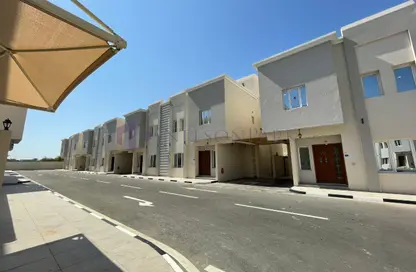 مجمع سكني - 7 غرف نوم - 8 حمامات للايجار في Hazm Al Markhiya - الدوحة