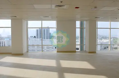 Office Space - Studio - 2 Bathrooms for rent in Old Salata - Salata - Doha