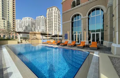 Apartment - 2 Bedrooms - 3 Bathrooms for rent in Viva West - Viva Bahriyah - The Pearl Island - Doha