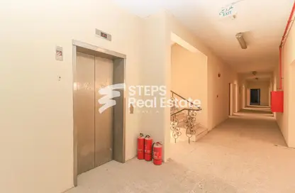 Labor Camp - Studio for rent in Industrial Area 5 - Industrial Area - Industrial Area - Doha