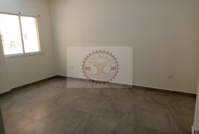 974803 - Property Image 2