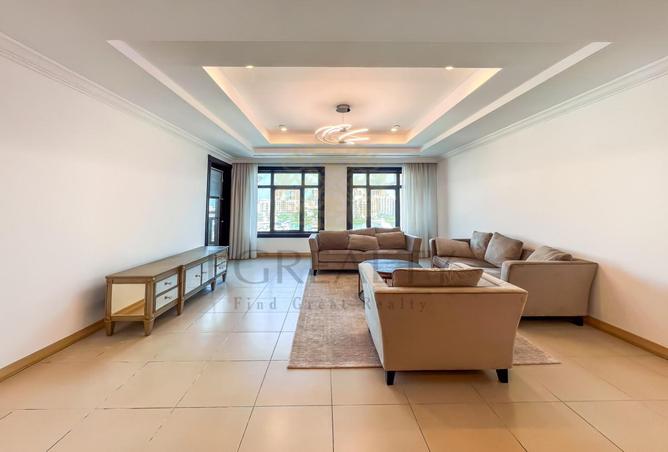 989574 - Property Image 3