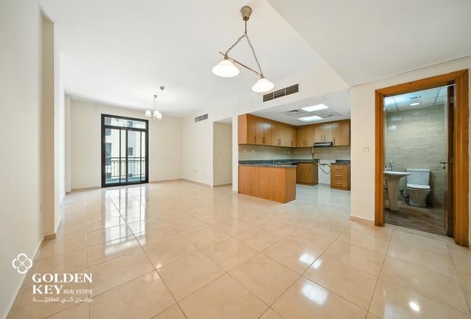 1004688 - Property Image 2