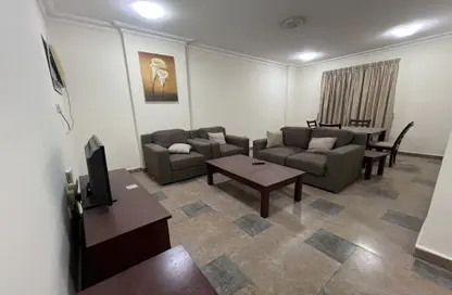 Apartment - 2 Bedrooms - 2 Bathrooms for rent in Al Mansoura - Al Mansoura - Doha