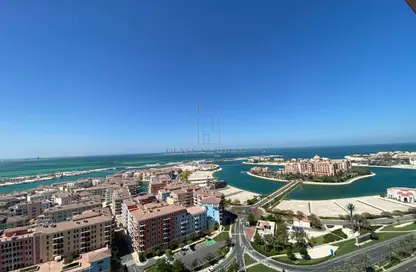 Apartment - 2 Bedrooms - 3 Bathrooms for rent in East Porto Drive - Porto Arabia - The Pearl Island - Doha