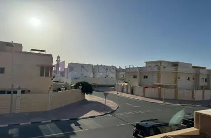 فيلا - 4 غرف نوم - 4 حمامات للايجار في شارع الحمرا - الثمامة - الدوحة