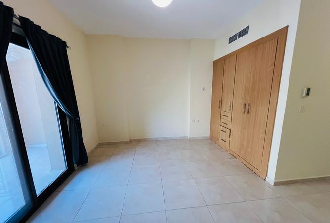 945336 - Property Image 2