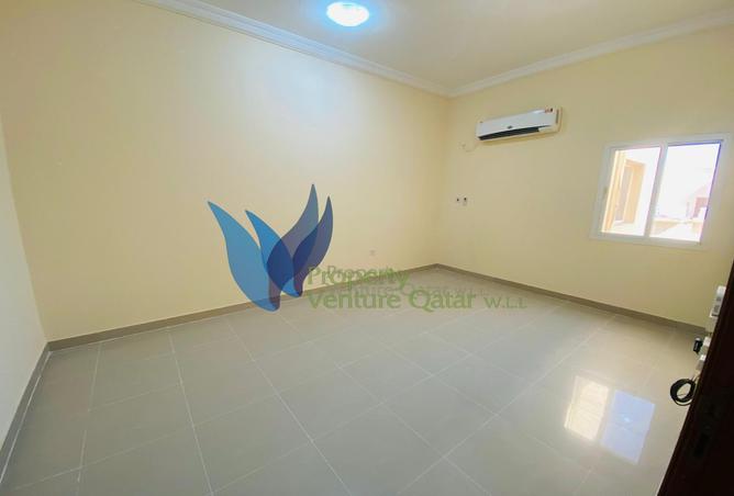 965493 - Property Image 3