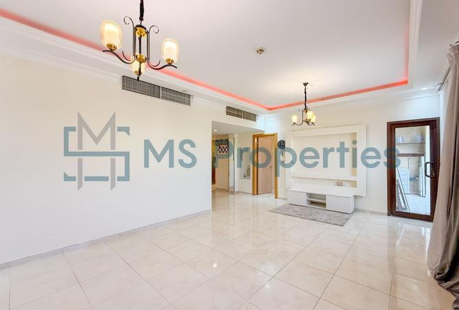 992462 - Property Image 3