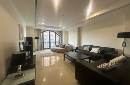 Apartment - 1 Bedroom - 2 Bathrooms for rent in East Porto Drive - Porto Arabia - The Pearl Island - Doha