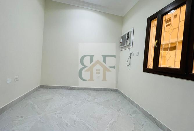 954282 - Property Image 3