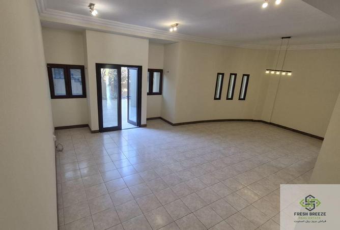 969154 - Property Image 2