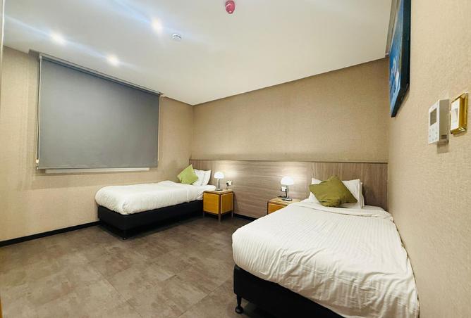 996289 - Property Image 2