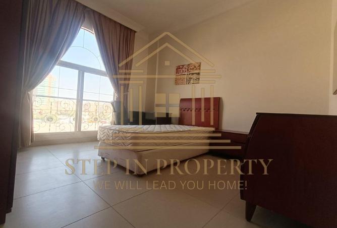 967608 - Property Image 3