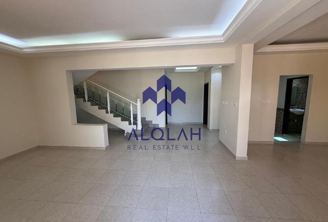 979866 - Property Image 2