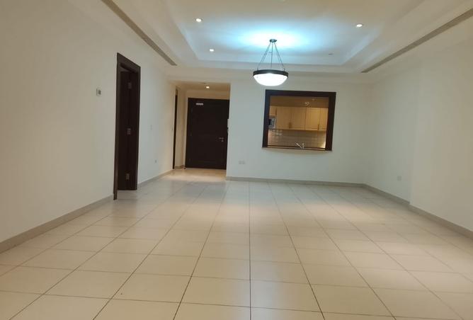 988894 - Property Main Image