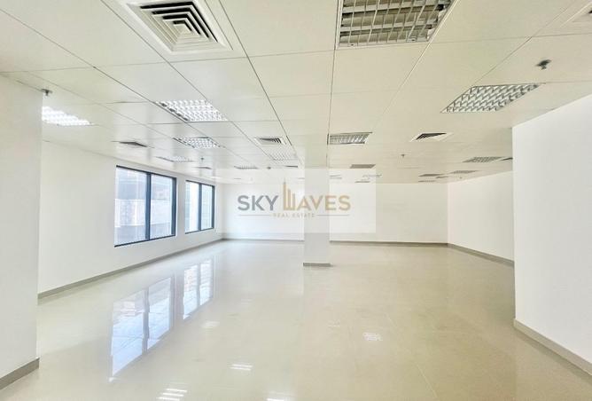 955588 - Property Image 3