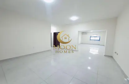 Apartment - 3 Bedrooms - 3 Bathrooms for rent in Al Sadd - Doha