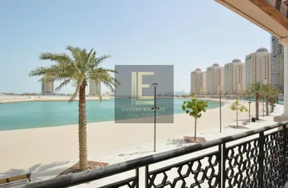 Apartment - 2 Bedrooms - 3 Bathrooms for rent in Viva West - Viva Bahriyah - The Pearl Island - Doha