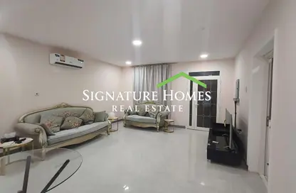 شقة - 2 غرف نوم - 1 حمام للايجار في شارع عنيزة - الحي الدبلوماسي - الدوحة