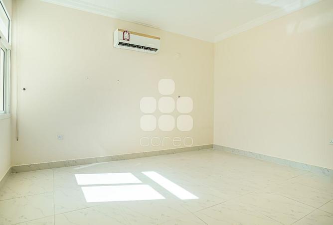 983780 - Property Image 3