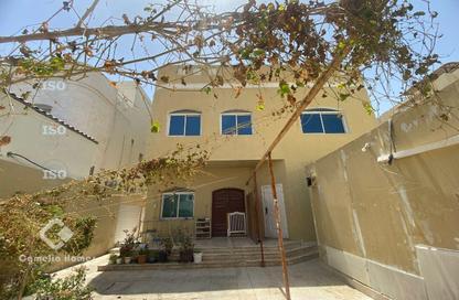 Villa - 5 Bedrooms - 6 Bathrooms for sale in Al Dafna - Al Dafna - Doha