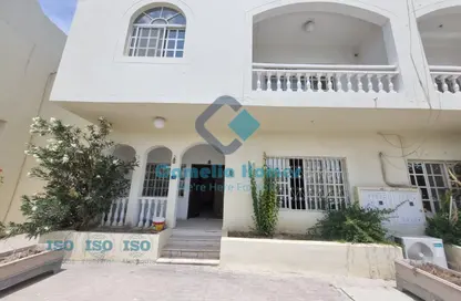 Compound - 3 Bedrooms - 3 Bathrooms for rent in Old Airport Road - Old Airport Road - Doha