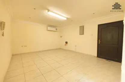 Apartment - 2 Bedrooms - 2 Bathrooms for rent in Muntazah 7 - Al Muntazah - Doha