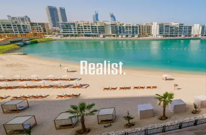 Apartment - 2 Bedrooms - 3 Bathrooms for sale in Hilton Doha The Pearl Residences - Abraj Quartiers - The Pearl Island - Doha