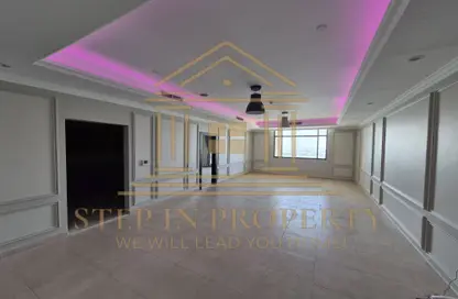 Apartment - 2 Bedrooms - 3 Bathrooms for rent in East Porto Drive - Porto Arabia - The Pearl Island - Doha