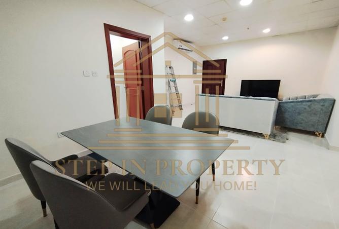 876377 - Property Image 2