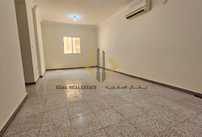 940236 - Property Image 2
