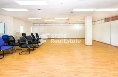 مساحات مكتبية - استوديو - 1 حمام للايجار في الهلال - الهلال - الدوحة