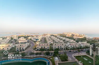 Apartment - 3 Bedrooms - 4 Bathrooms for rent in Floresta Gardens - Floresta Gardens - The Pearl Island - Doha