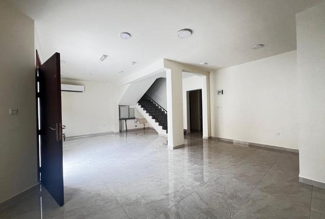 994463 - Property Image 3