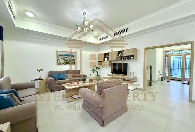 990957 - Property Image 2