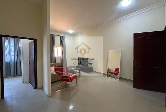 924429 - Property Image 2