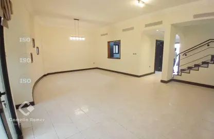 Compound - 3 Bedrooms - 3 Bathrooms for rent in Old Airport Road - Old Airport Road - Doha