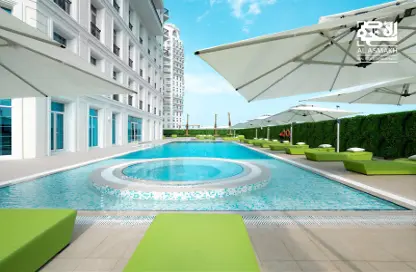 Apartment - 2 Bedrooms - 3 Bathrooms for rent in Floresta Gardens - Floresta Gardens - The Pearl Island - Doha